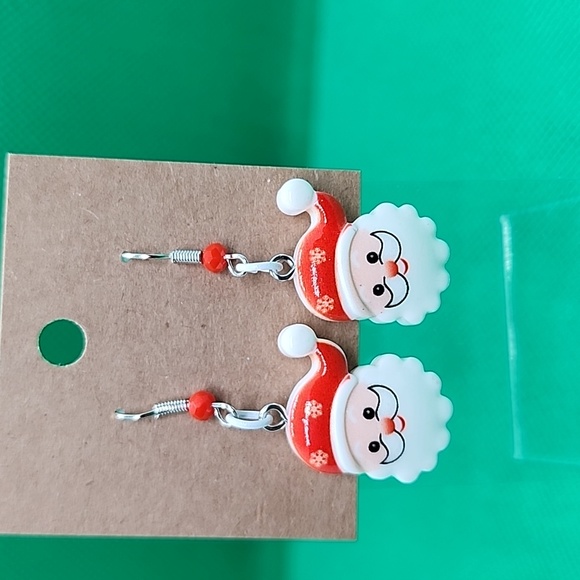 Jewelry - Santa Earrings